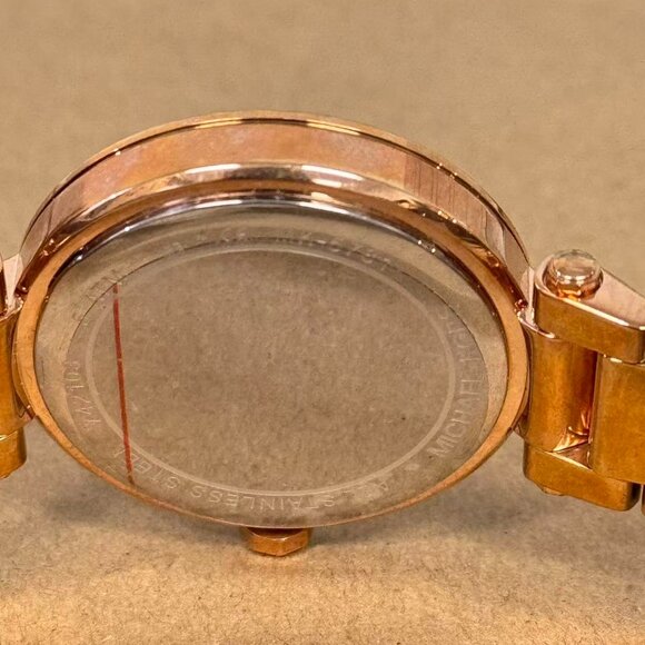 Michael Kors MK5781 Women's Everest Gold Stainless-Steel Quartz Fashion Watch - Picture 4 of 5